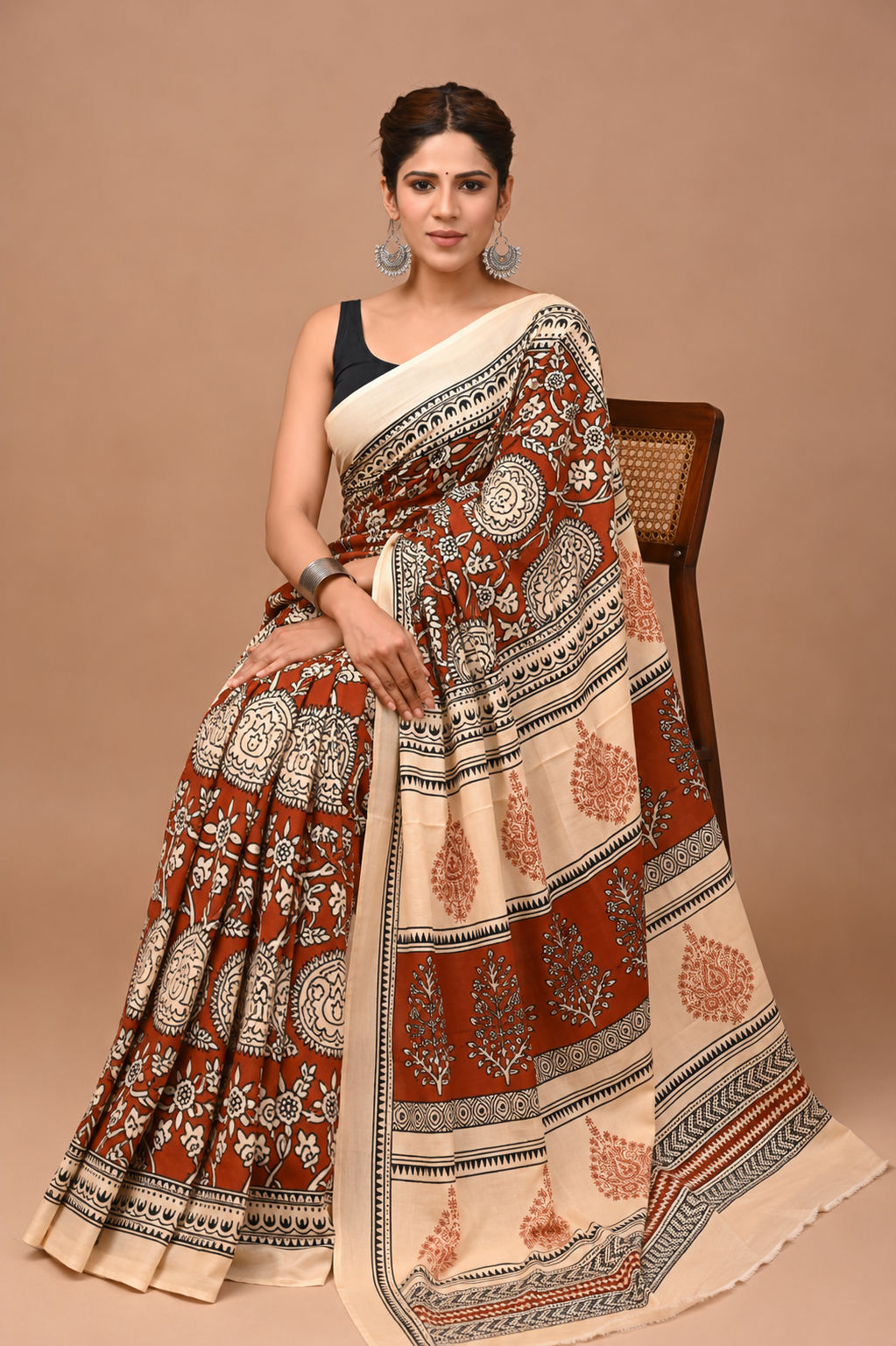 Rust & Cream paisley cotton saree, product view 4.